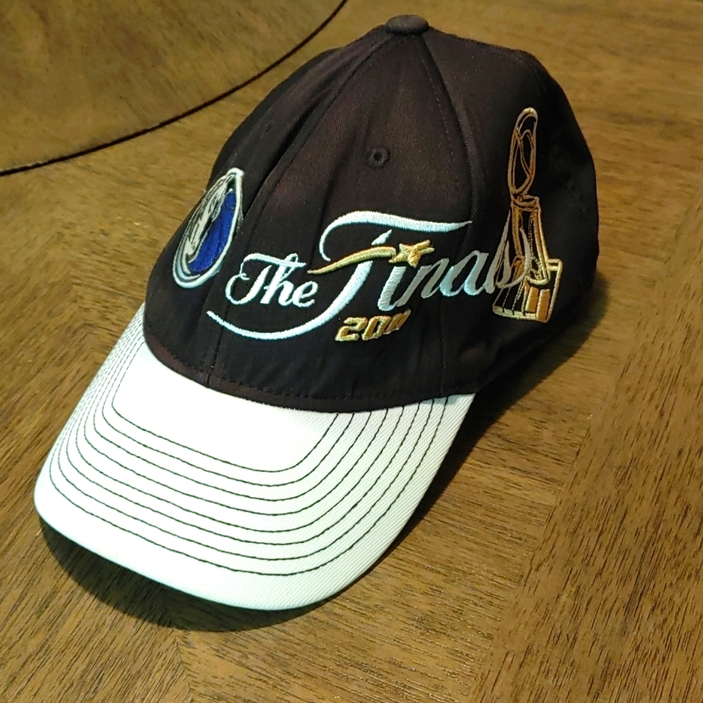 Adidas Dallas Mavericks 2011 NBA Finals Champ Hat Cap